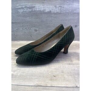 Salvatore Ferragamo Green Velvet Heel Pumps Womens Size 8.5 B Embroidered Plaid